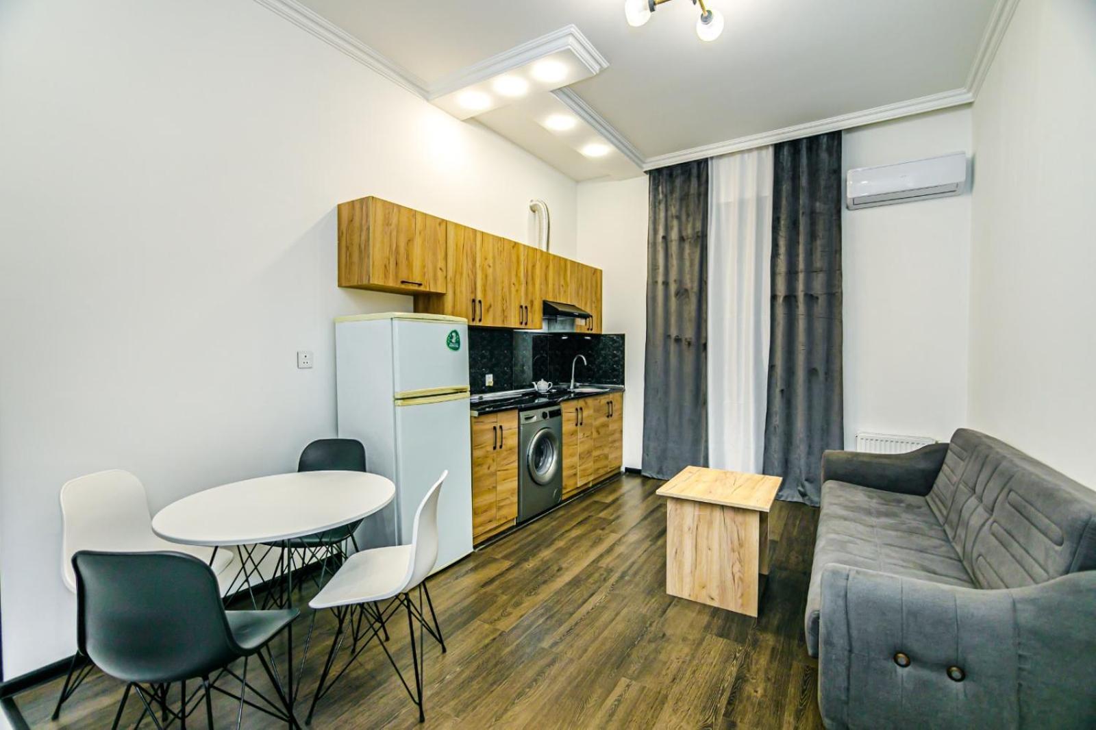 M Estate. 2 Room Home In Targovu Μπακού Εξωτερικό φωτογραφία